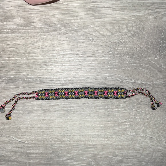 🔸Bundle of 2 threaded bracelets! Handmade, both with ties. Fits most wrists! - Picture 2 of 7